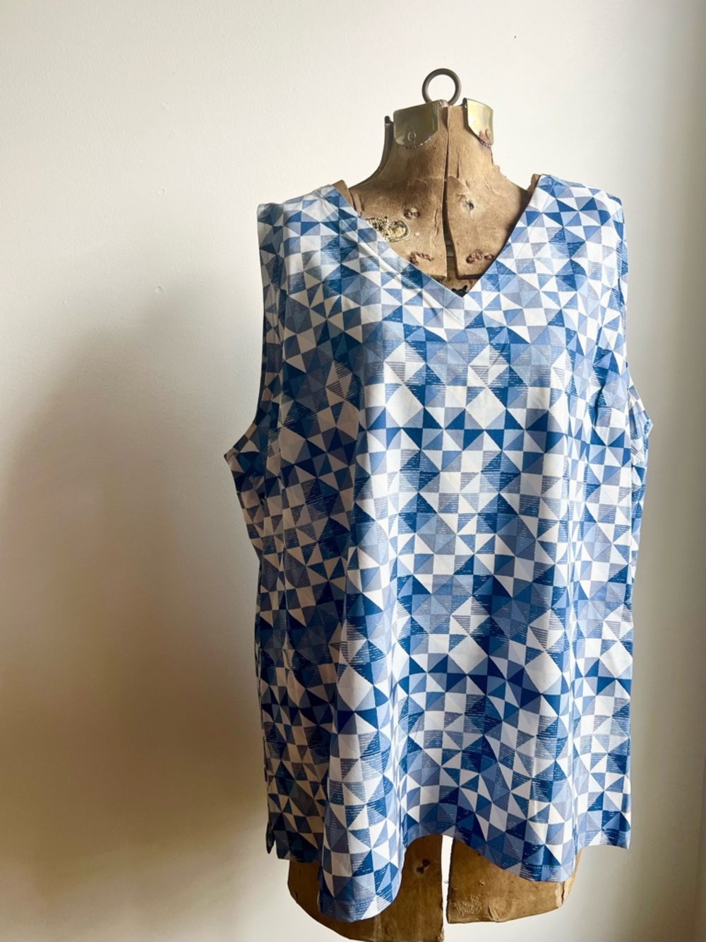 Eddie Bauer Departure Collection Blue and White Geometric Tank Top